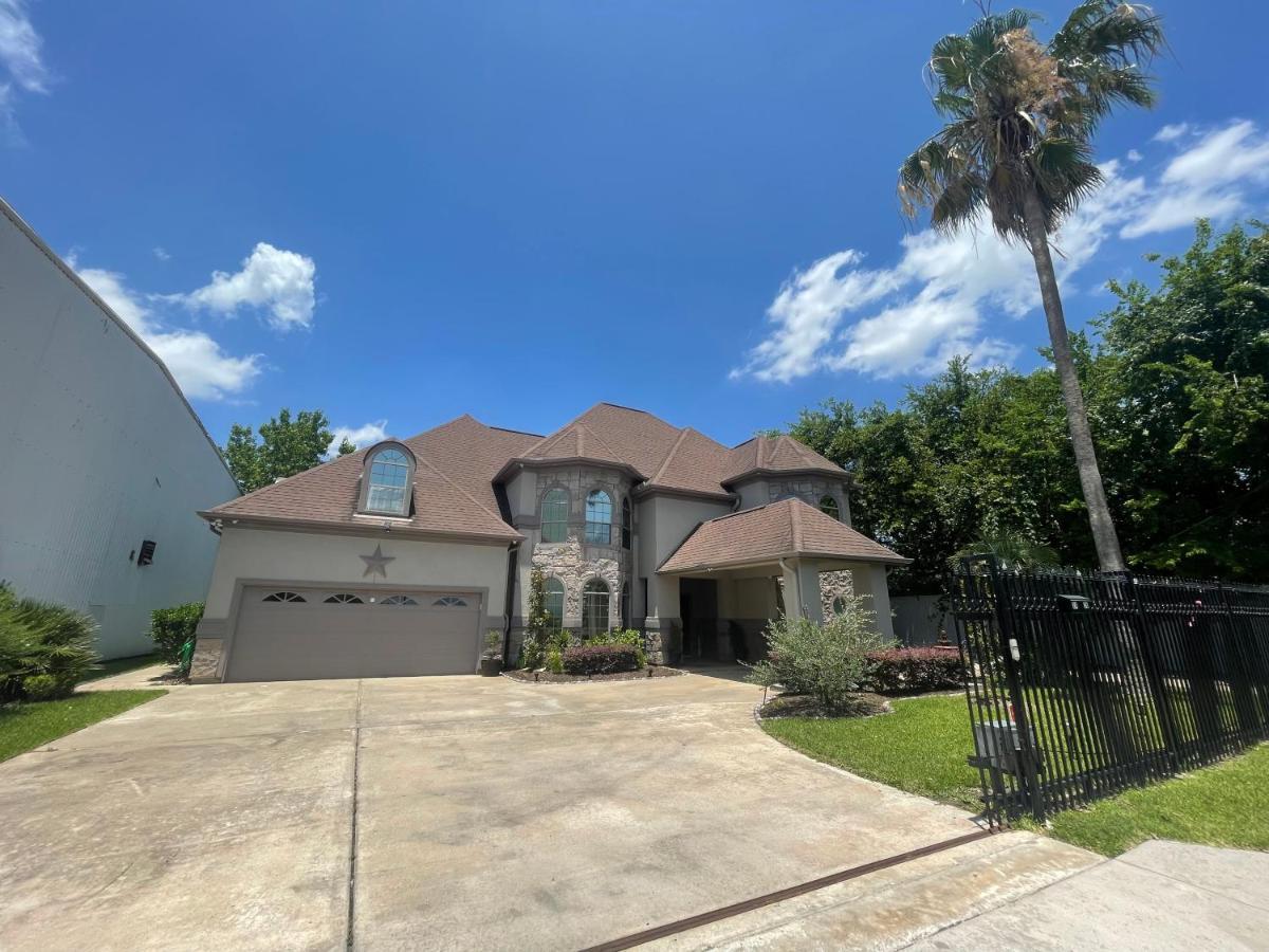 הוילה Luxuria Mini-Mansion Near Houston Downtown מראה חיצוני תמונה