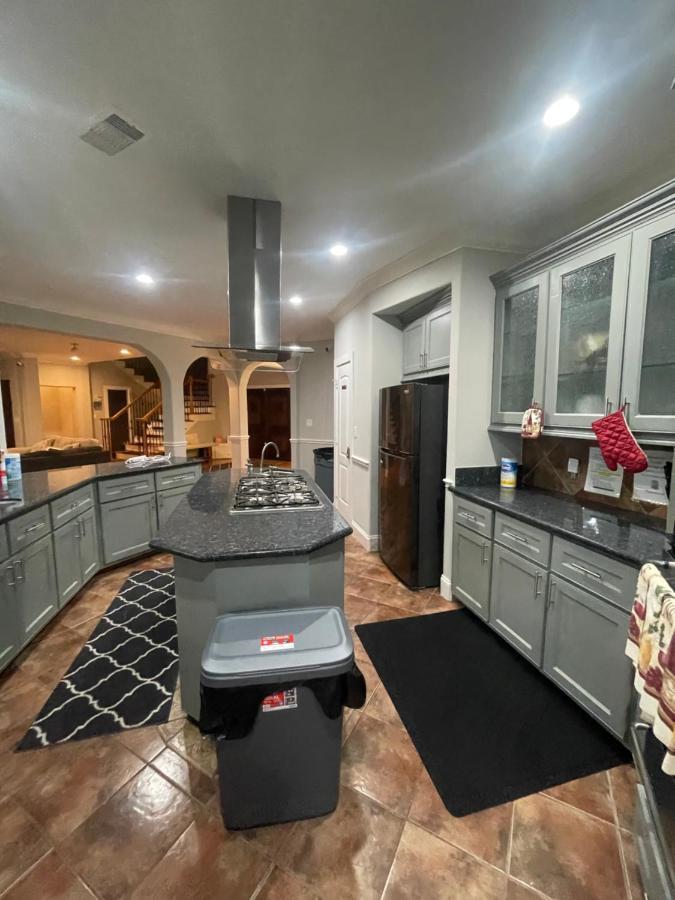 הוילה Luxuria Mini-Mansion Near Houston Downtown מראה חיצוני תמונה